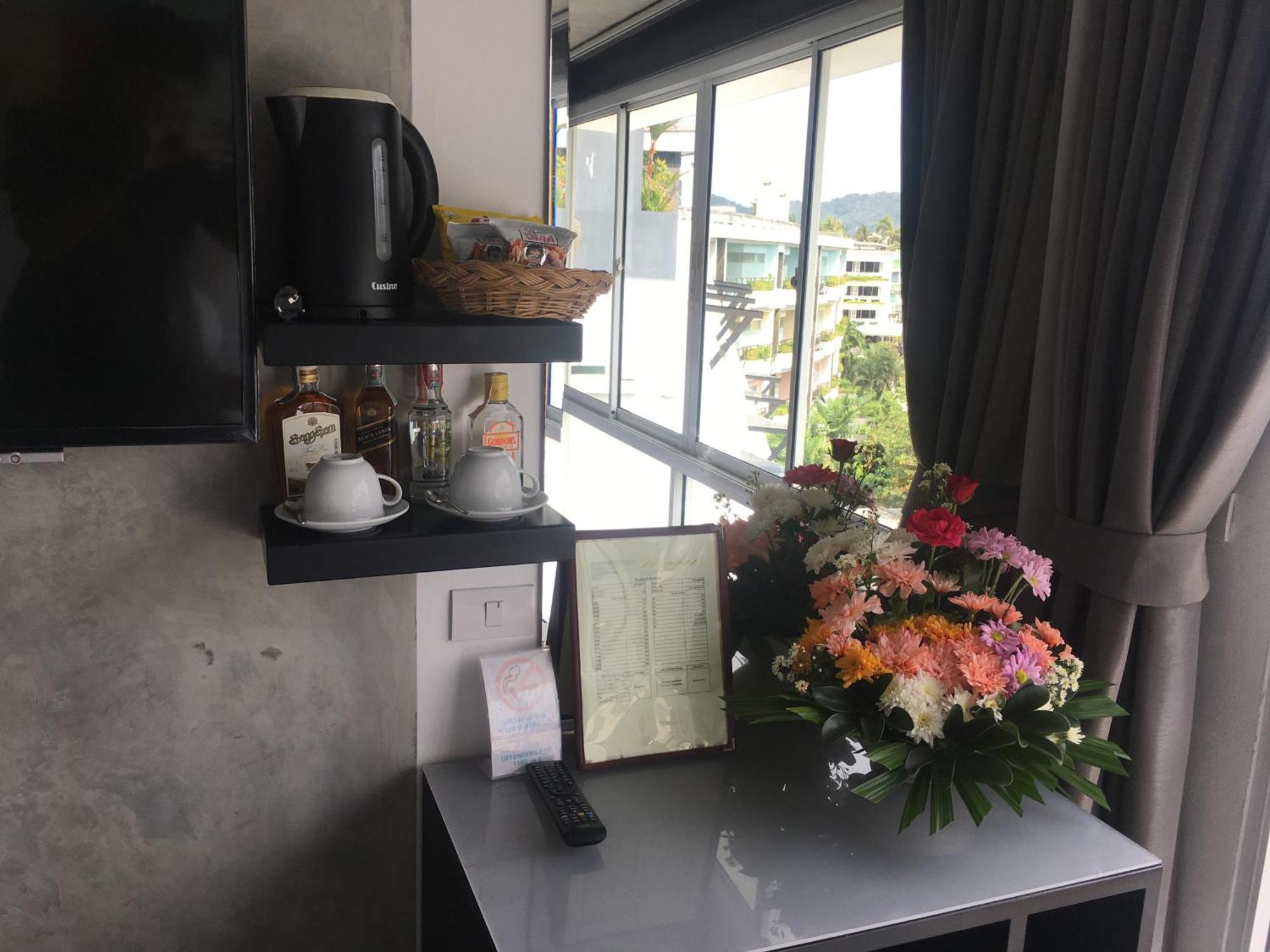 프론트 호텔&아파트먼트 Patong 객실 사진